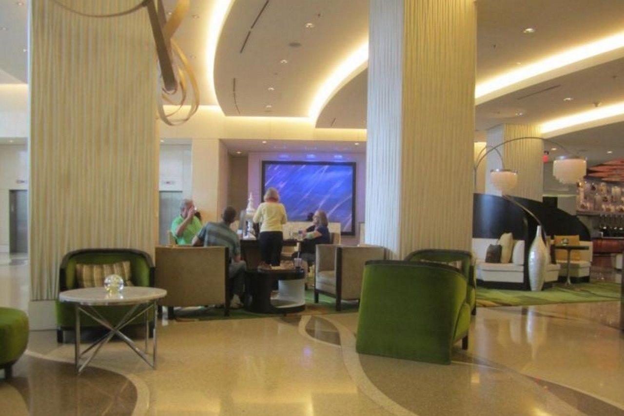 เรเนซองส์ อาร์ลิงตัน แคปิตอล วิว โฮเทล Hotel ภายนอก รูปภาพ