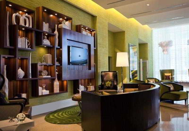 เรเนซองส์ อาร์ลิงตัน แคปิตอล วิว โฮเทล Hotel ภายนอก รูปภาพ